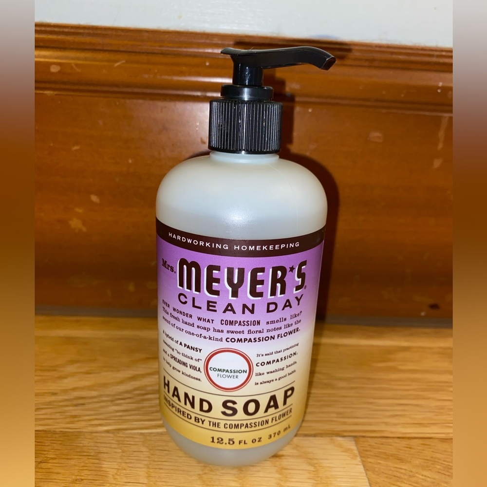 NEW! Mrs. Meyers Compassion Flower Hand Soap Clean & Dry w/Olive Oil & Aloe Vera